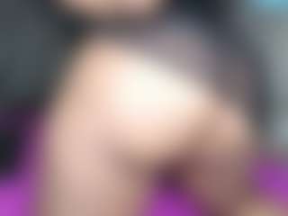 Bustygoddess32's Live Sex Cam Show