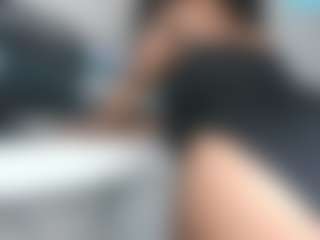Bustygoddess32's Live Sex Cam Show