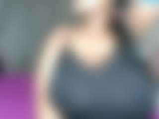 Bustygoddess32's Live Sex Cam Show