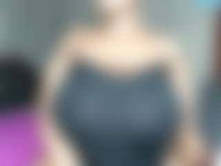 Live cam show with Bustygoddess32 - Bedroom Ebony on Camsoda