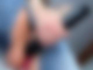 Live cam show with LilaPinky - Petite on justonemore.cc