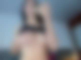 Live cam show with LilaPinky - Public on Fling VIP Chat