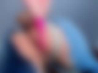Live cam show with LilaPinky - Bikini on Uber Horny