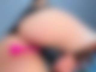 Live cam show with LilaPinky - Bikini on Camsoda Late Night