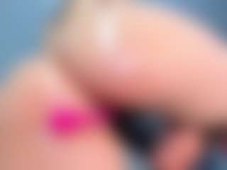 LilaPinky's Live Sex Cam Show