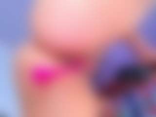 LilaPinky's Live Sex Cam Show