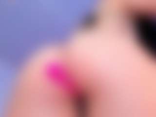 Live cam show with LilaPinky - Thong on Dolls Live