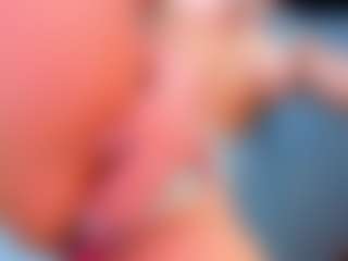 Live cam show with LilaPinky - Oil on Milfs Live