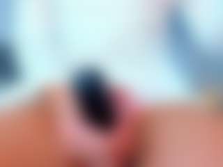 Live cam show with LilaPinky - Thong on madthumbs