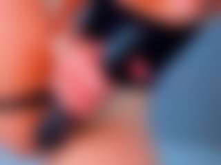 Live cam show with LilaPinky - Bikini on TottyGirls