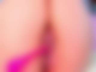Live cam show with LilaPinky - Ass Bouncing on Free Soda
