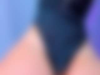Live cam show with LilaPinky - Skinny on CamwithHer