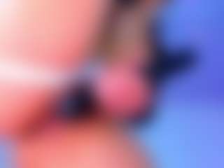 Live cam show with LilaPinky - Handjob on livesuperchat.net