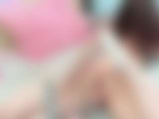 Live cam show with selenagirl - Petite Teen (18+) on 1on1-livenow