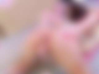 Live cam show with selenagirl - Green Eyes on Uber Horny