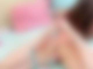 Live cam show with selenagirl - Skinny on Stripli.com