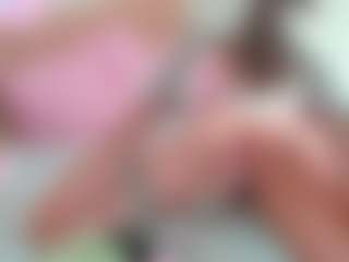 Live cam show with selenagirl - Bedroom Teen (18+) on Camsoda