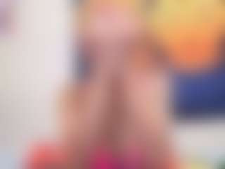 Live cam show with iamtokyolee - Nipple Piercings on Camiplay Live