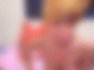 Live cam show with iamtokyolee - Ebony Petite on camwithhim.com