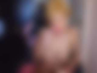 Live cam show with iamtokyolee - Oil on parknlotfishbdy