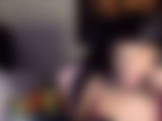 Live cam show with iamtokyolee - Black Petite on CamClone