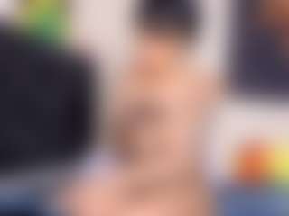 Live cam show with iamtokyolee - Black Petite on sexylive.show
