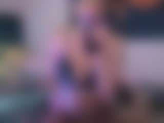 Live cam show with iamtokyolee - Freaky on TeamSkeetLive