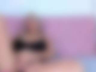 Live cam show with Karla - Blonde Hair Middle Aged on CamwithHer