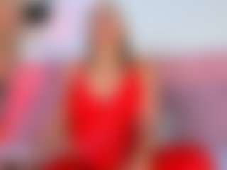 Show de cam en vivo con Karla - Shaved Pussy MILF en Camsoda