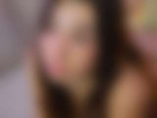 Live cam show with divetagrace - Curvy on hotwifechat.live