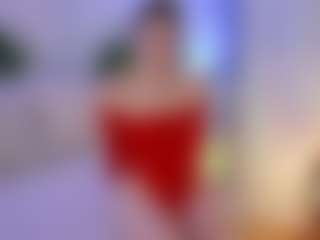 Live cam show with divetagrace - Green Eyes on CamClone