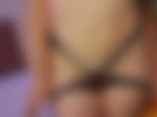 Live cam show with divetagrace - Senior on Camiplay Live