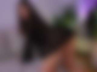 Live cam show with divetagrace - Tease Mature on Streamer API