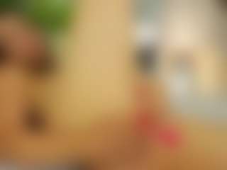 Live cam show with divetagrace - Senior on SpankPalCams