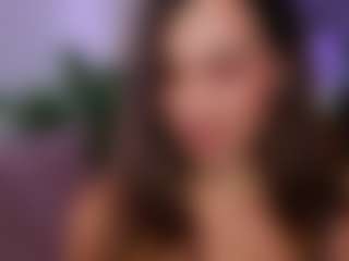 Live cam show with divetagrace - Mature Young Adult on CamSodaAdn