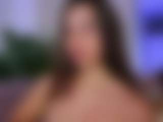 Live cam show with divetagrace - Mature on Camming Site