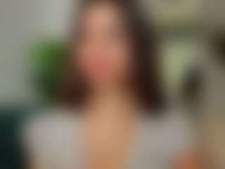Live cam show with divetagrace - Shaved Pussy Brown Hair on Milfs Live