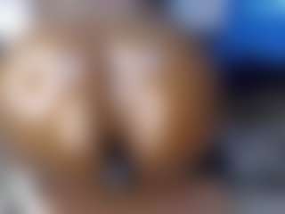 lynvee's Live Sex Cam Show
