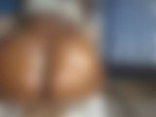 Live cam show with lynvee - Ass Clapping on CamClone
