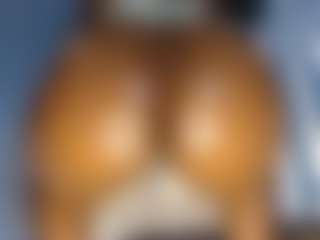 Live cam show with lynvee - Butt Plug on Dolls Live