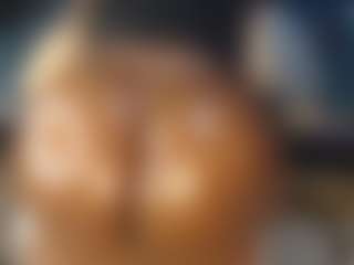Live cam show with lynvee - Oil on Cam Slut