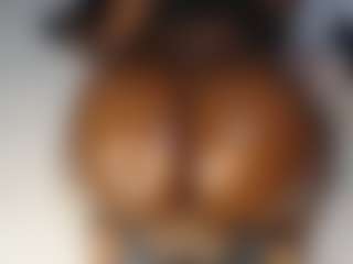 Live cam show with lynvee - Oil on Milfs Live