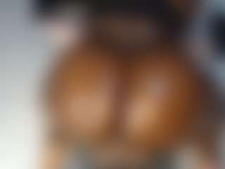 lynvee's Live Sex Cam Show