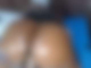 Live cam show with lynvee - Chubby on Dare Cams