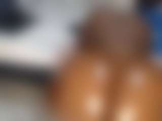 Live cam show with lynvee - Ebony on Camsoda Late Night | kenya