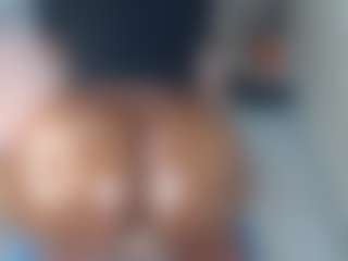 Live cam show with lynvee - Ride Torso on Free Soda