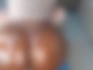 Live cam show with lynvee - Ebony Amateur on https://playwithruby.com