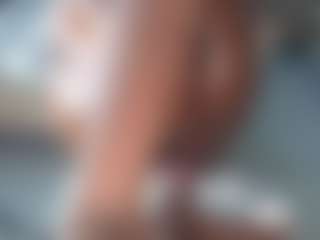 Live cam show with lynvee - Shower on sexylive.show