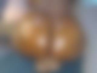 Live cam show with lynvee - Ebony Lush on Fling VIP Chat