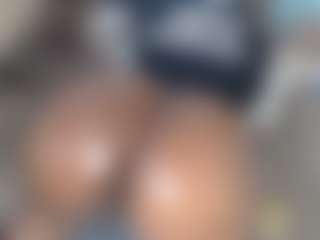 lynvee's Live Sex Cam Show